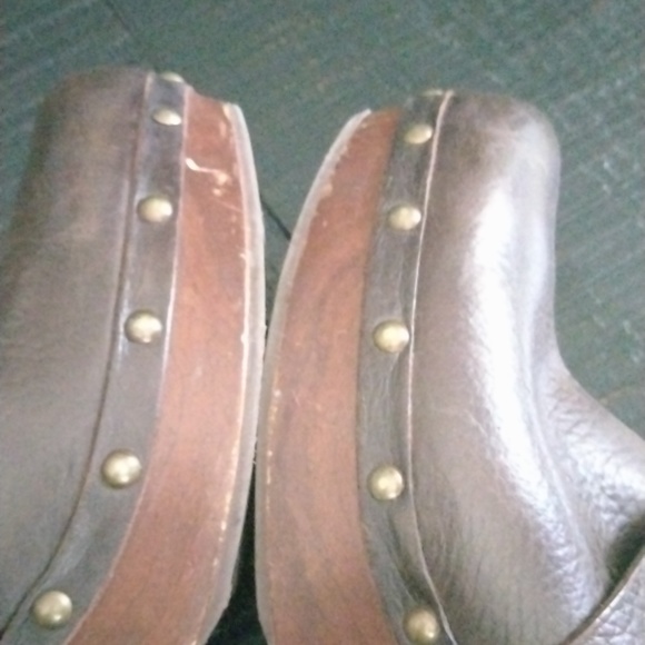 KORK EASE CLOGS - Picture 8 of 11